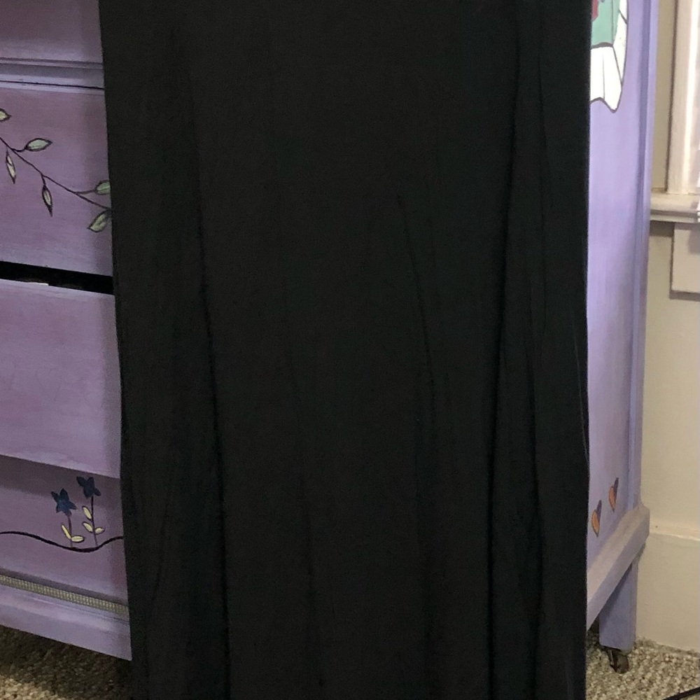Om Yoga Dress Black l/xl can be worn as a dress or skirt